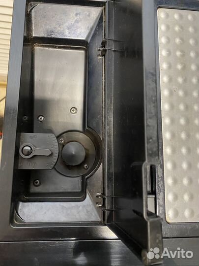 Кофемашина delonghi magnifica esam