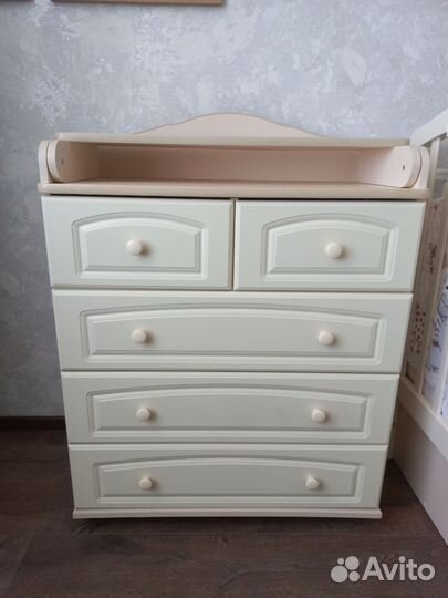 Кроватка детская с пеленальным комодом