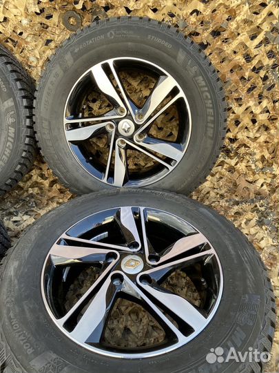 R16 Michelin X-Ice North 4 SUV 215/65, PCD 5x114.3 DIA 66.1