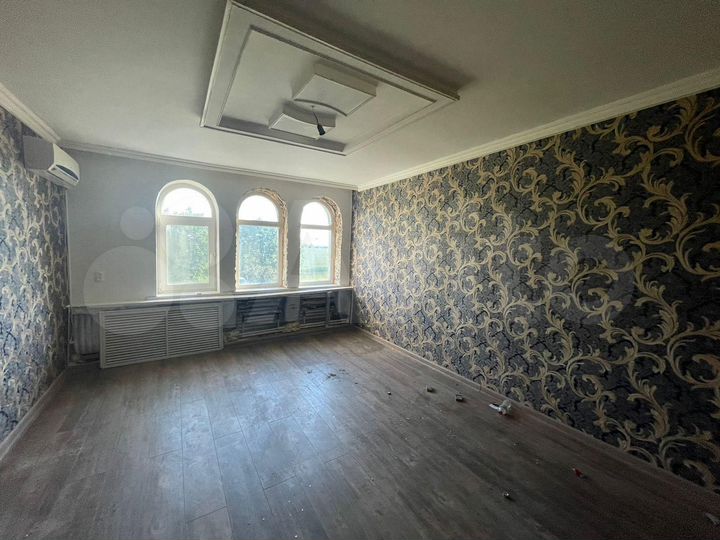 Дом 210 м² на участке 15 сот.