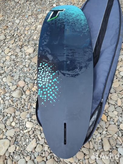 Доска и плавник для виндсерфинга Tabou Manta