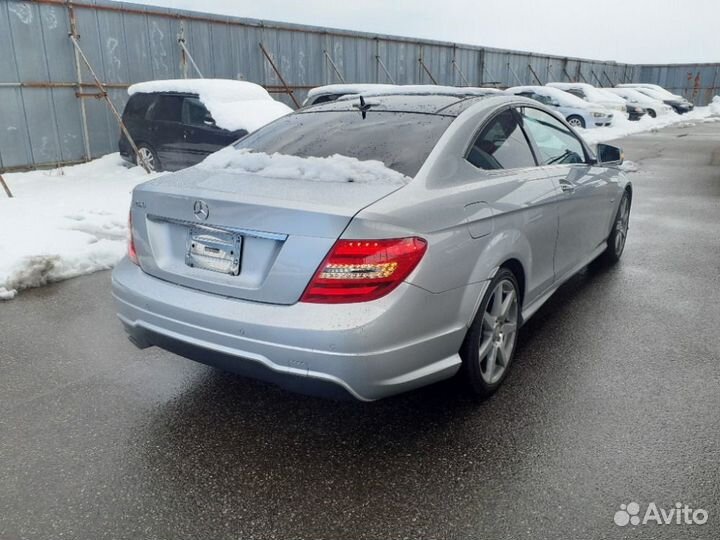 В разборе Mercedes-Benz C-class с204