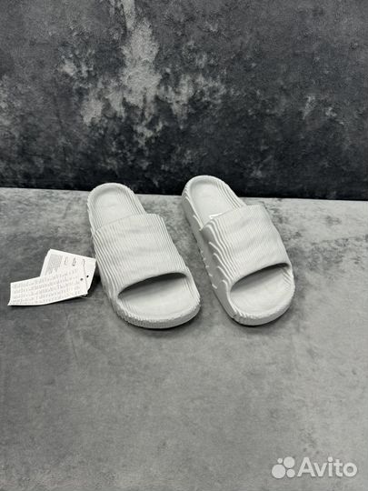 Тапки adidas adilette 22