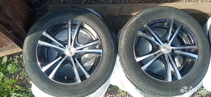 Pirelli Cinturato P1 185/65 R15