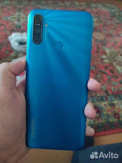 Телефон реалми
