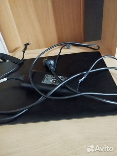 Ноутбук HP сломанный