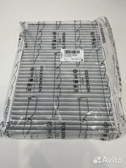 Фильтр салонный VAG 4M0819439B