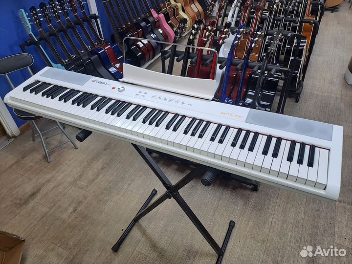 Цифровое электронное пианино белое Artesia