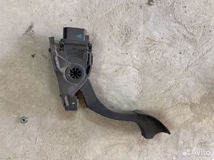 Электропедаль Ford Mondeo 4