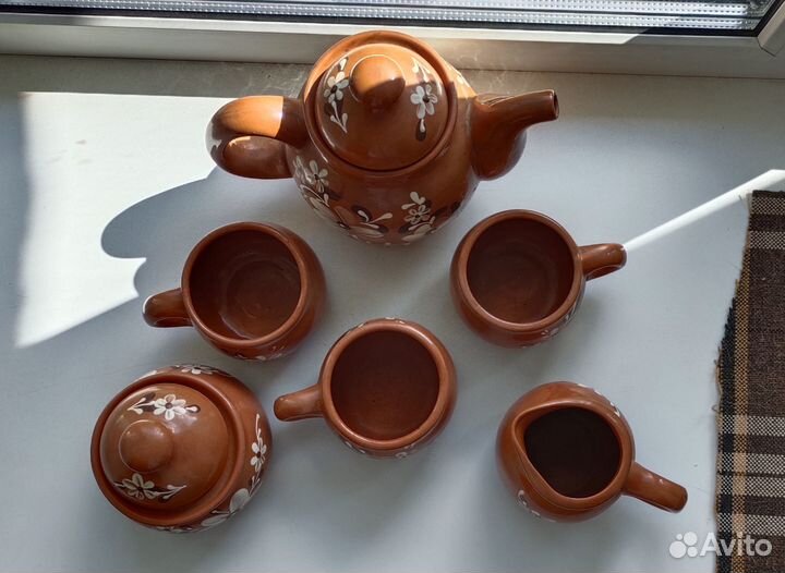 Набор глиняной посуды