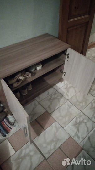 Тумбочка для обуви