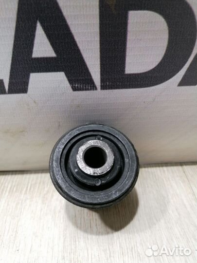 Сайлентблок рычага LADA xray Лев, Прав