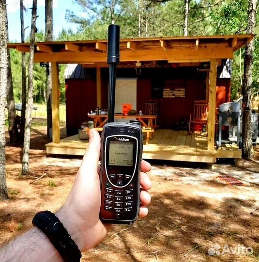 Спутниковый телефон Iridium Extreme 9575 плюс кейс