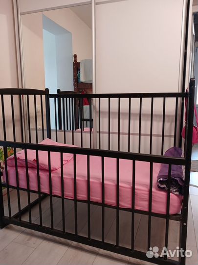 Детская кроватка
