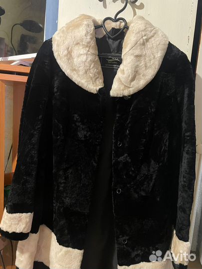 Пальто прямое из мутона от Каляев