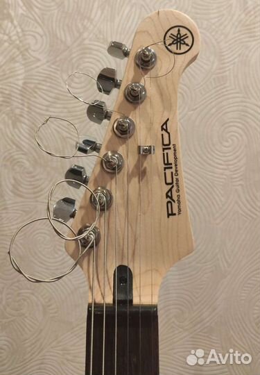 Yamaha Pacifica 112J