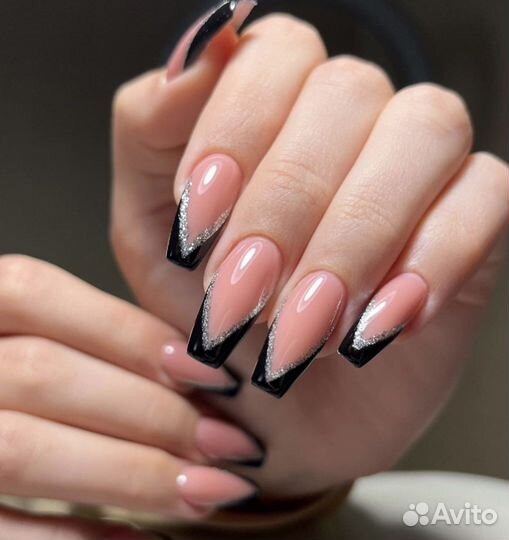 Маникюр, наращивание ногтей