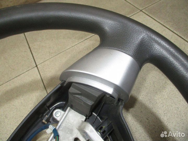 Рулевое колесо Suzuki SX4