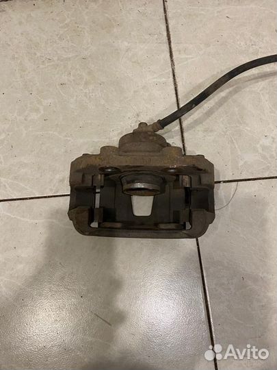 Тормозной суппорт передний правый R14 Daewoo nexia