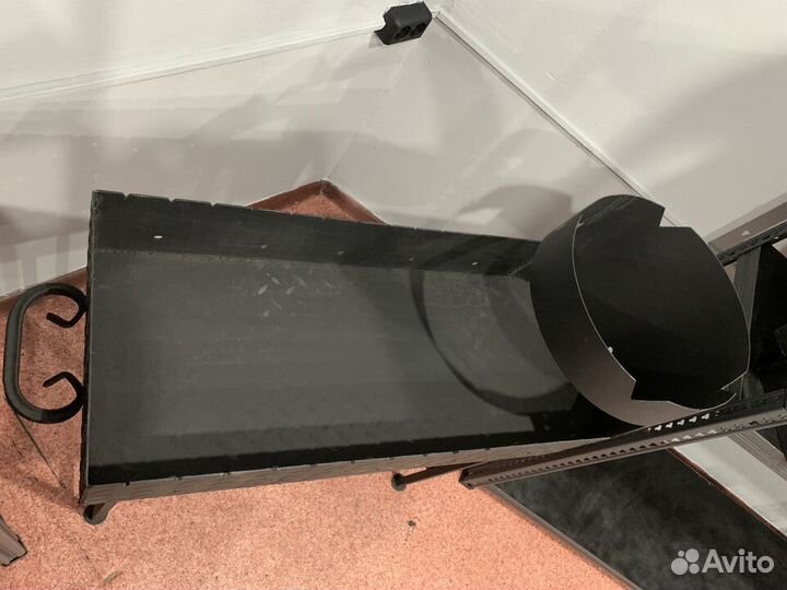 Мангал с подказанником