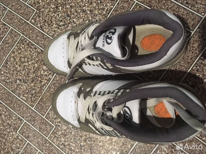 Роликовые кроссовки heelys