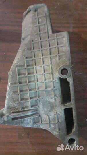 Кронштейн опоры двигателя Лада Калина