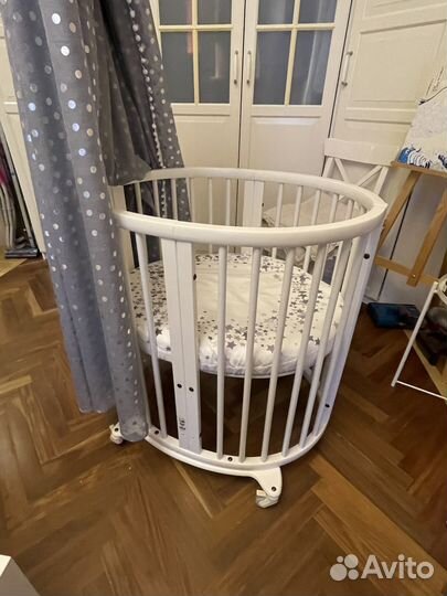 Кроватка для новорожденных stokke