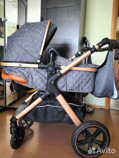 Продам детскую коляску 3 в 1