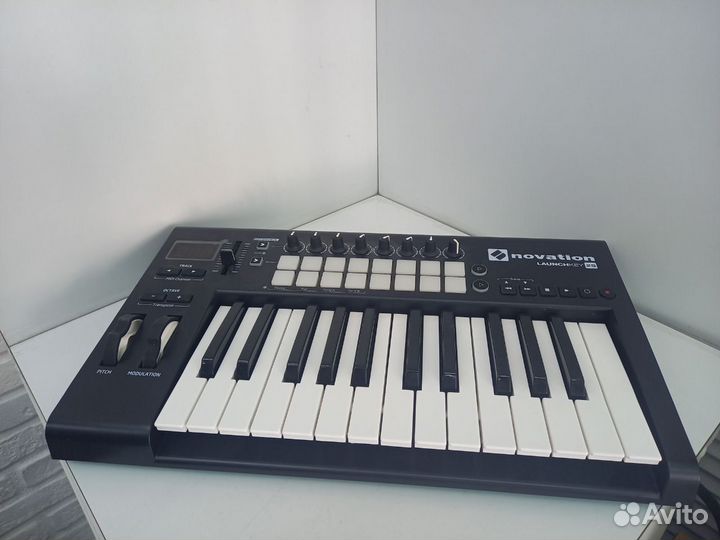 Midi-клавиатура Novation Launchkey 25 MK2