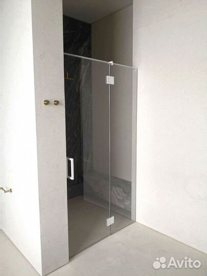 Дверь стеклянная межкомнатная