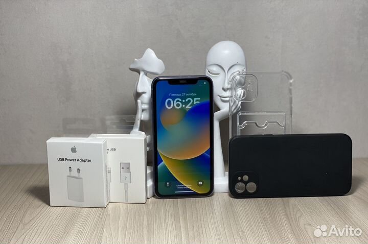 iPhone 11, 64 ГБ