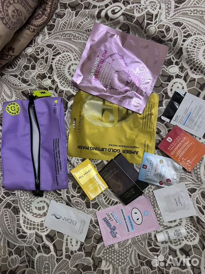 Косметичка лимитированная Золотое Яблоко