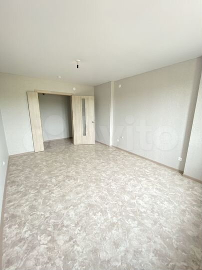 4-к. квартира, 97 м², 5/17 эт.