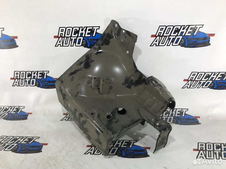 Брызговик передний левый Subaru Tribeca