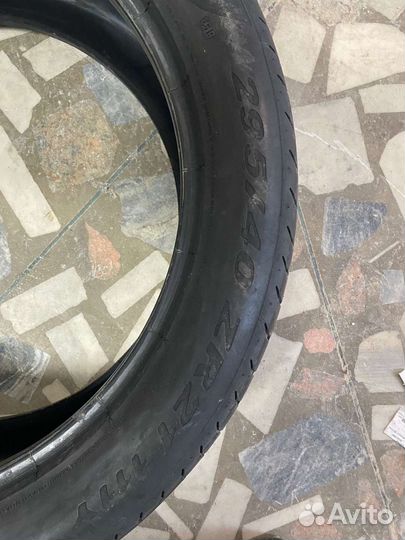 Pirelli P Zero 295/40 R21