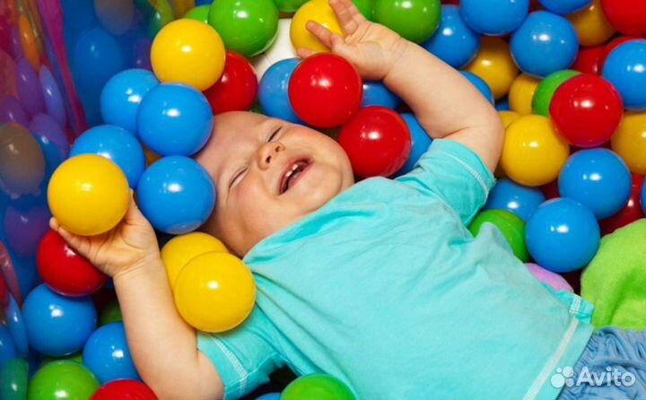 Сухой бассейн с шариками