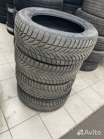 Goodyear UltraGrip Ice 2 215/55 R17 98T