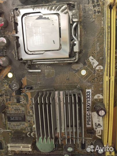 Материнская плата с процессором