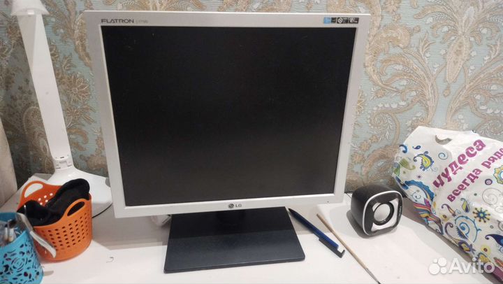 Монитор lg 17