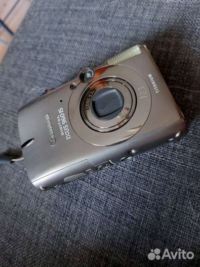 Компактный фотоаппарат canon ixus