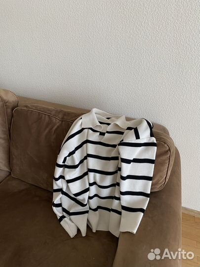 Джемпер свитер женский с вырезом