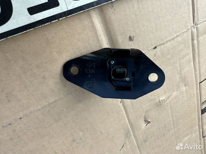 Камера заднего вида Toyota Camry V50