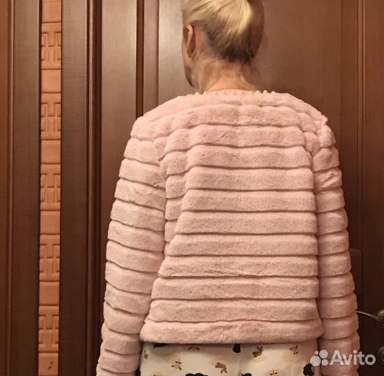 Шубка розовая 42-44