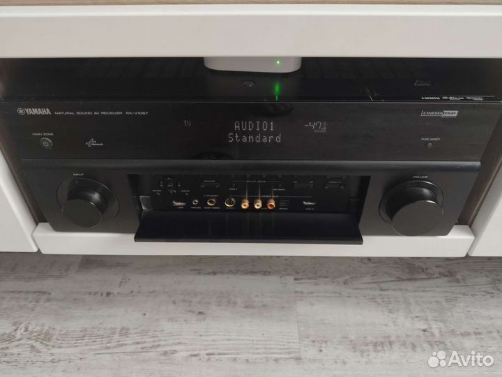 Ресивер Yamaha RX-V1067