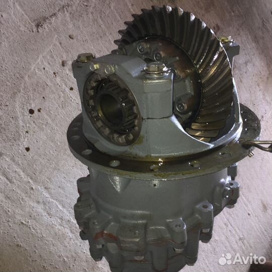 Редуктор средний 6520