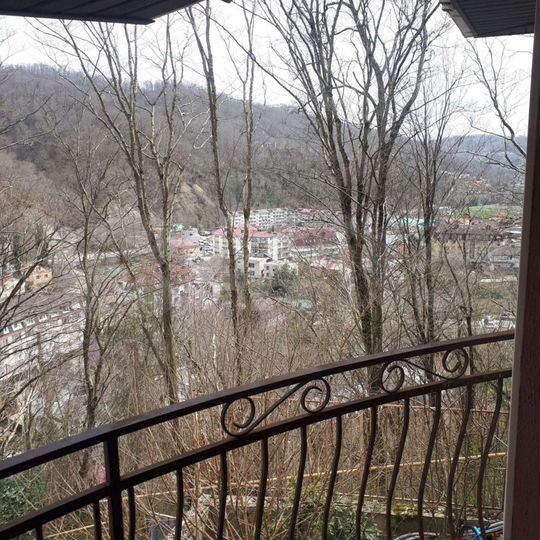 Дом 160 м² на участке 4 сот.