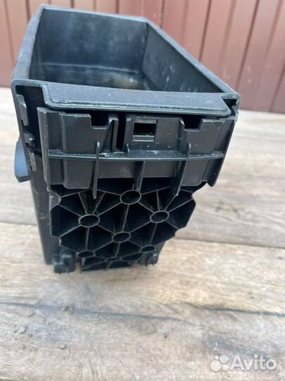 Ящик консоли Honda Civic 4D 1.8 2006