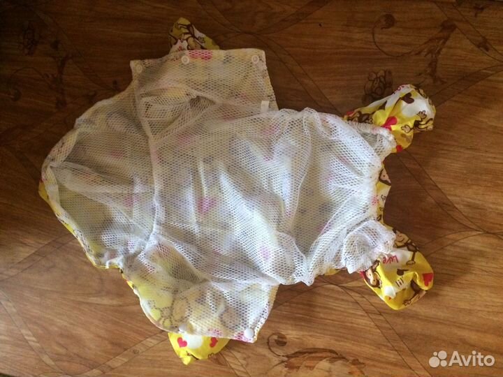 Плащ-комбинезон для маленькой собаки