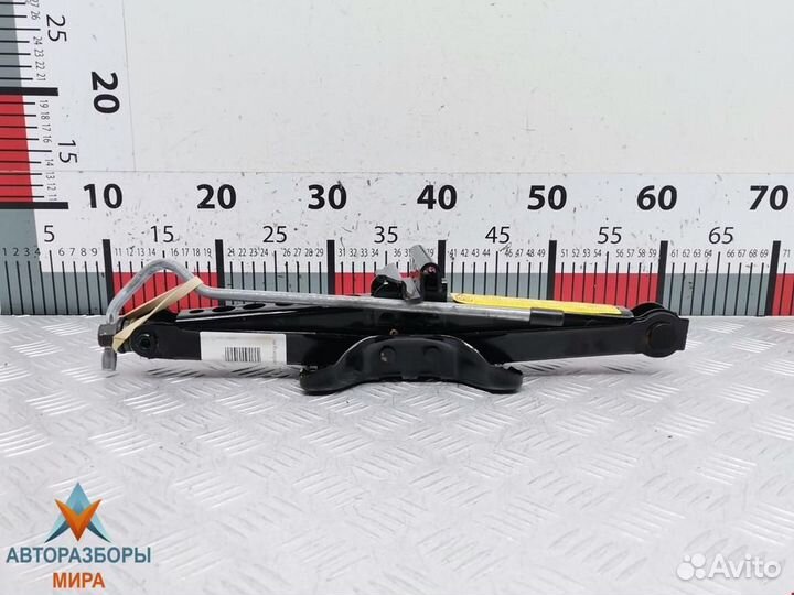 Домкрат Ford Focus 2 рест. 2009 1480006