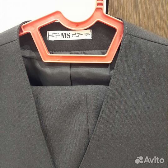 Костюм на мальчика 128 134